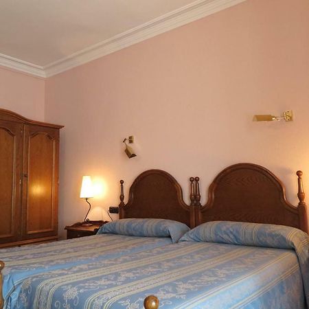 Hostal Esmeralda Comillas Kültér fotó